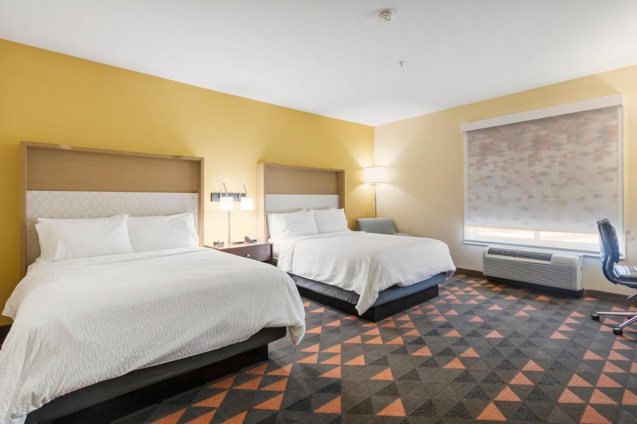 Holiday Inn Hotel & Suites Waco Northwest By Ihg Bellmead Extérieur photo