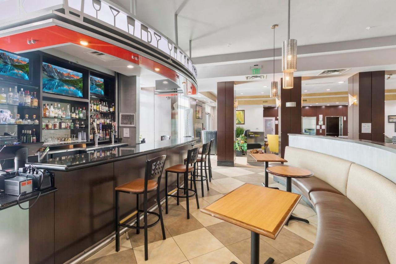 Holiday Inn Hotel & Suites Waco Northwest By Ihg Bellmead Extérieur photo