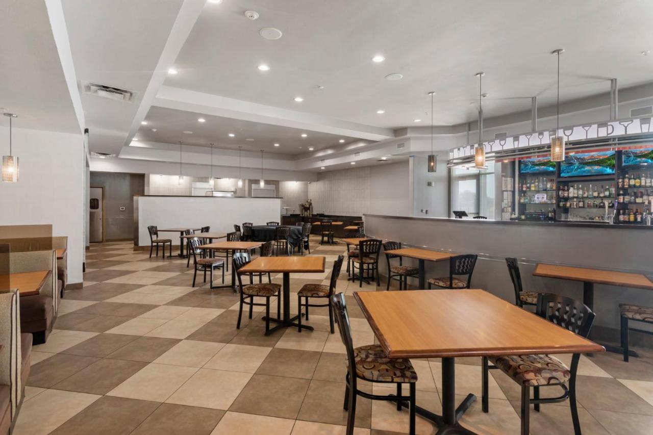 Holiday Inn Hotel & Suites Waco Northwest By Ihg Bellmead Extérieur photo