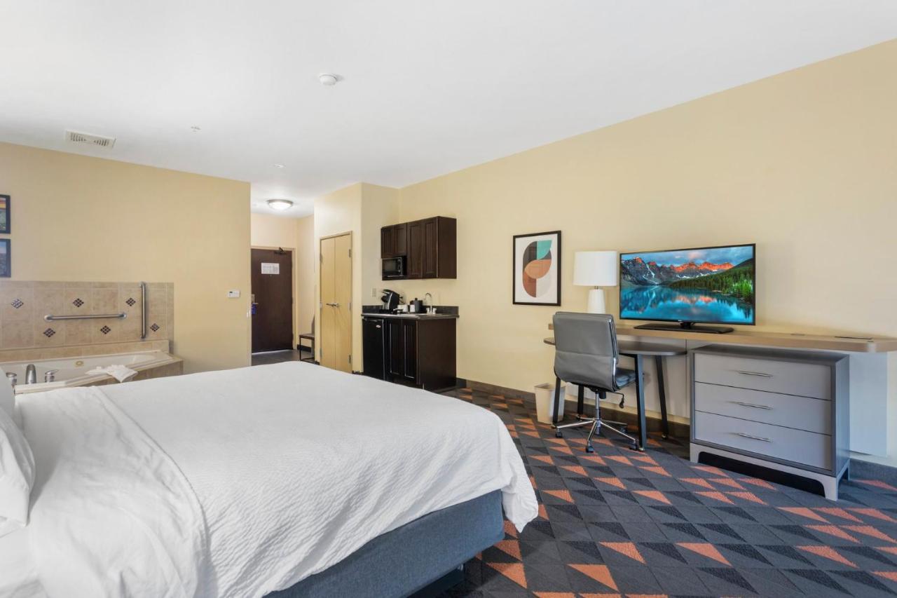 Holiday Inn Hotel & Suites Waco Northwest By Ihg Bellmead Extérieur photo