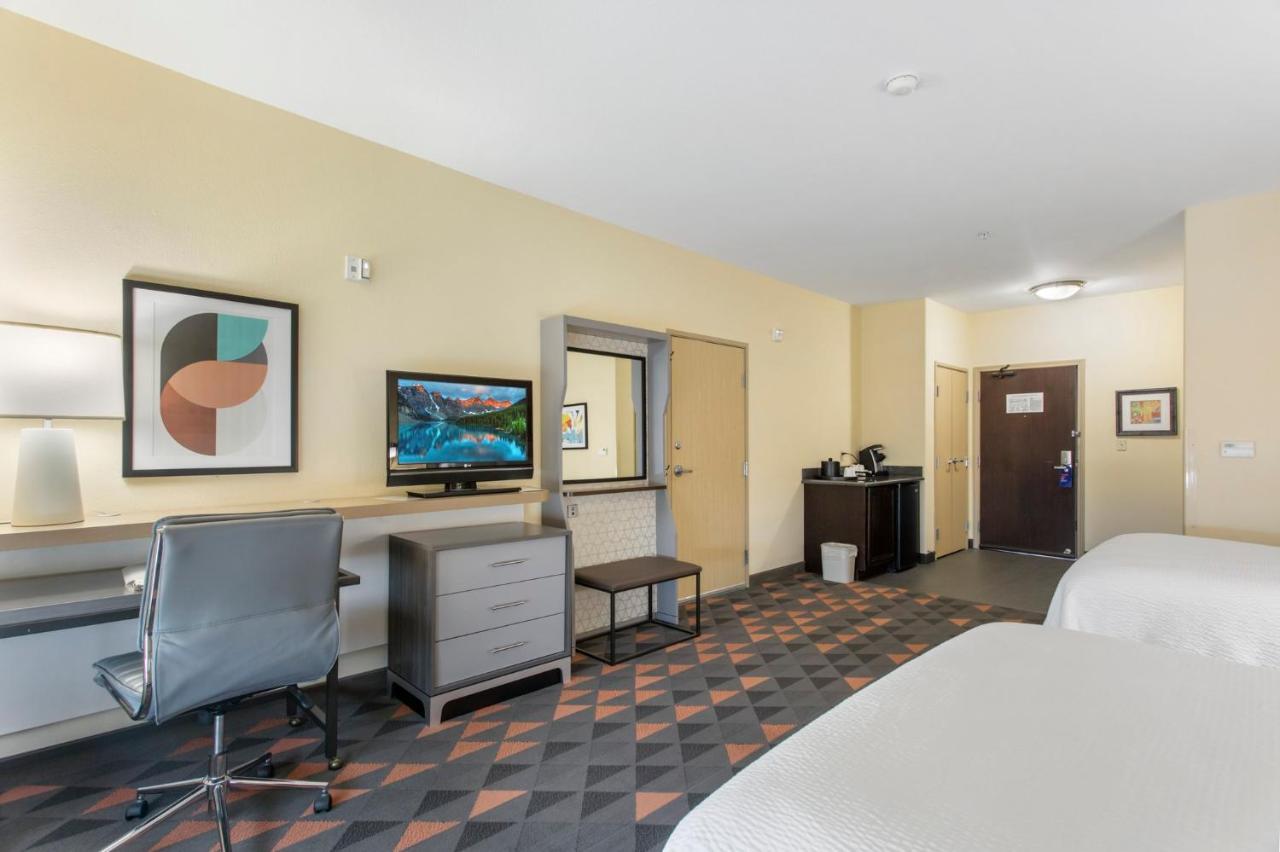 Holiday Inn Hotel & Suites Waco Northwest By Ihg Bellmead Extérieur photo