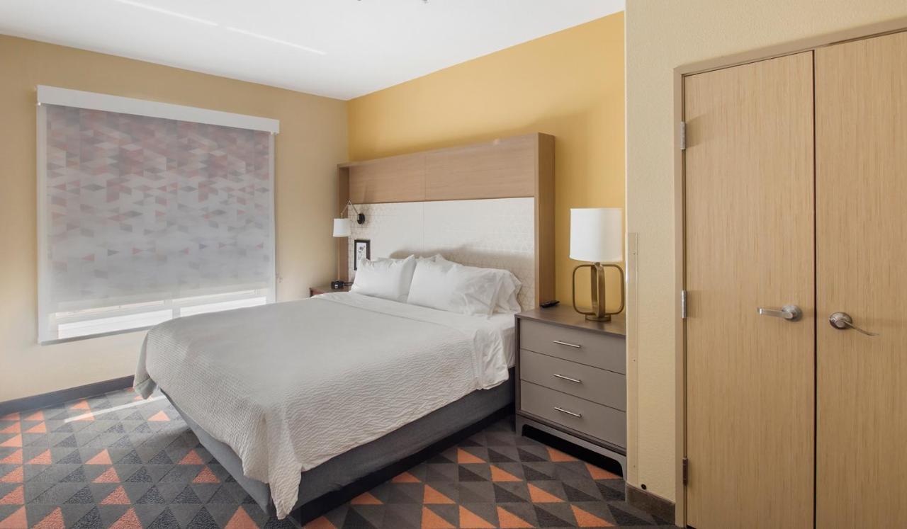 Holiday Inn Hotel & Suites Waco Northwest By Ihg Bellmead Extérieur photo