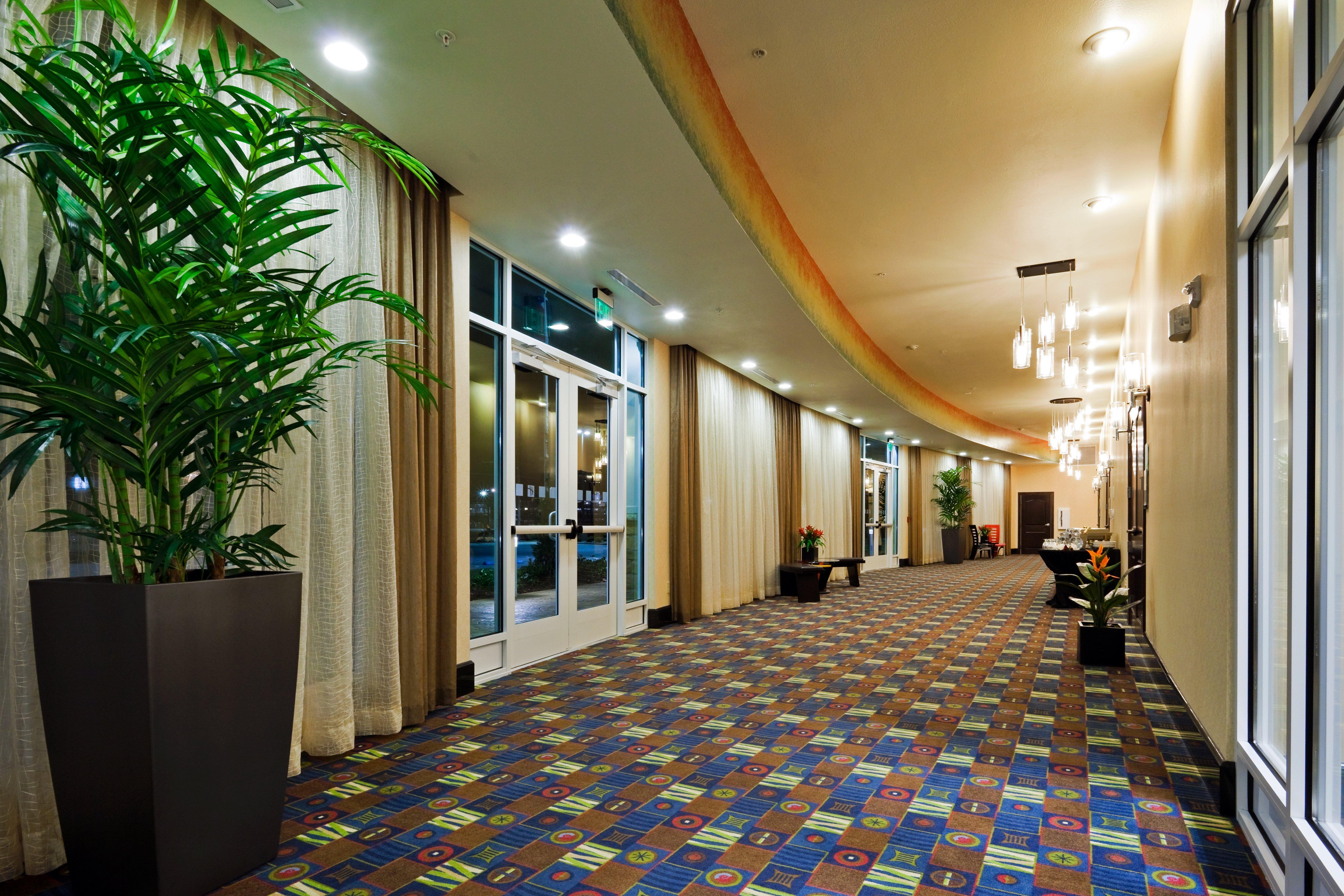 Holiday Inn Hotel & Suites Waco Northwest By Ihg Bellmead Extérieur photo